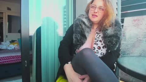 Snapshot of milkykandy chatting on 4, 3, 2025 Livia online show from 4, 3, 2025