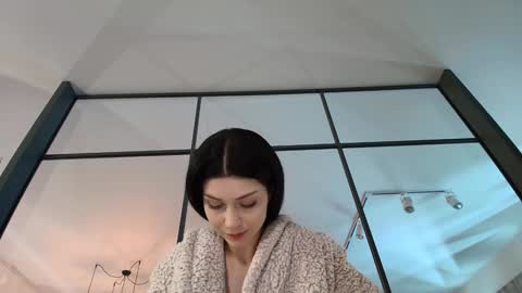 milla bella online show from 8, 3, 2026