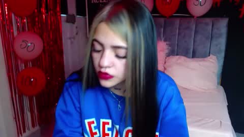 Violeta online show from 13, 2, 2025