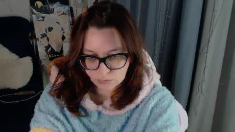 Snapshot of millapoolys chatting on 2, 5, 2026 Milla online show from 2, 5, 2026