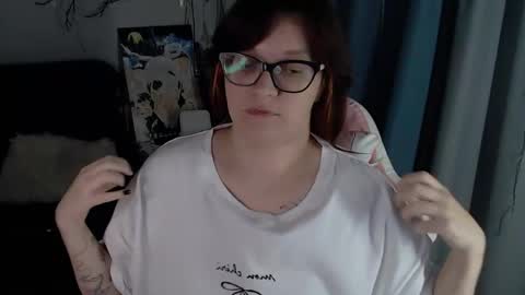 Snapshot of millapoolys chatting on 3, 5, 2026 Milla online show from 3, 5, 2026