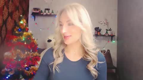 Snapshot of millaxqueen chatting on 14, 12, 2024 MillaXQueen online show from 14, 12, 2024