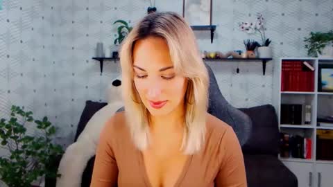 Snapshot of millaxqueen chatting on 26, 10, 2025 MillaXQueen online show from 26, 10, 2025