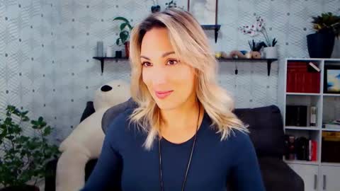 Snapshot of millaxqueen chatting on 16, 11, 2025 MillaXQueen online show from 16, 11, 2025