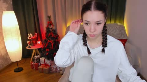 Snapshot of milli_brownn chatting on 17, 12, 2024 Milli online show from 17, 12, 2024