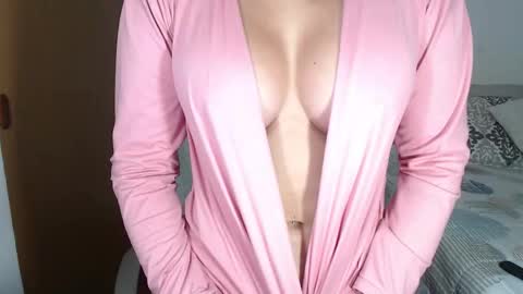 Snapshot of milly__taylor chatting on 24, 10, 2025 Milly online show from 24, 10, 2025