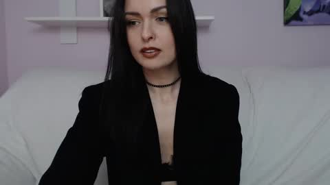 Milly online show from 4, 3, 2025
