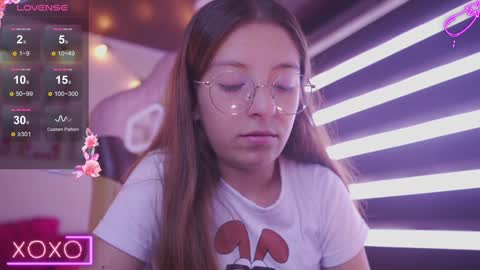 Snapshot of milly_kenner chatting on 8, 2, 2025 MILLY online show from 8, 2, 2025