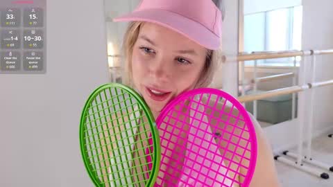 Snapshot of milly_shy chatting on 27, 5, 2026 Milly online show from 27, 5, 2026