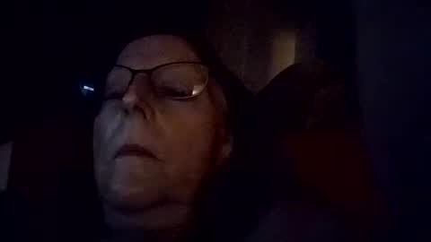 Snapshot of miloanj chatting on 8, 5, 2026 miloanj online show from 8, 5, 2026