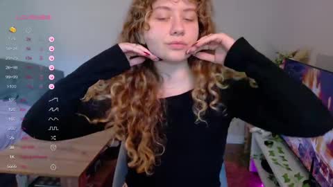 Snapshot of milounee chatting on 19, 5, 2026 milounee online show from 19, 5, 2026