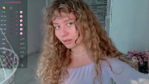 Snapshot of milounee chatting on 3, 8, 2026 milounee online show from 3, 8, 2026