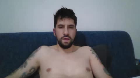 Snapshot of milten1987 chatting on 13, 4, 2026 milten1987 online show from 13, 4, 2026