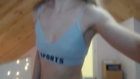 milusea online show from 31, 12, 2024