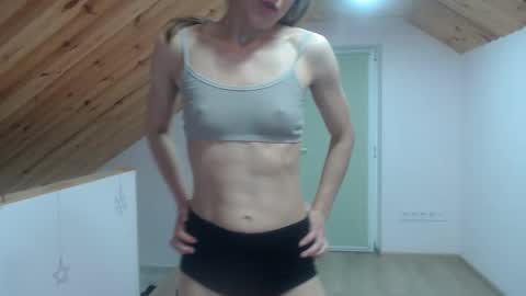 milusea online show from 28, 10, 2025