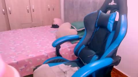 Snapshot of miluu_444 chatting on 24, 6, 2026 miluu_444 online show from 24, 6, 2026