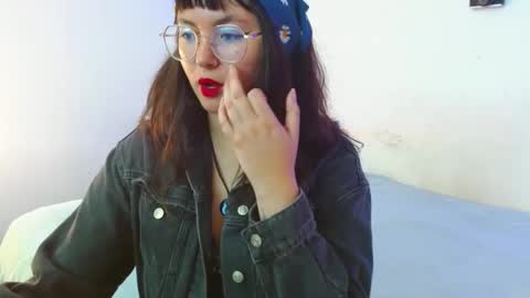 mily_baker online show from 21, 2, 2025