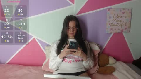 Snapshot of mily_miley chatting on 10, 3, 2025 Mily Miley online show from 10, 3, 2025