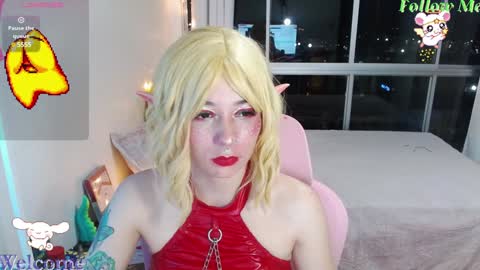 Snapshot of mily_milk_ chatting on 25, 12, 2024 mily_milk_ online show from 25, 12, 2024