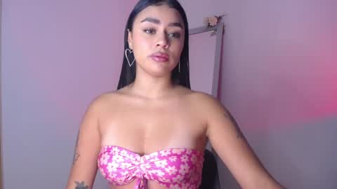 Snapshot of mily_ortiz chatting on 1, 10, 2025 Mily Ortiz online show from 1, 10, 2025
