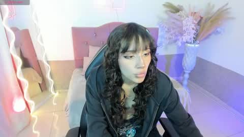 mily_tay online show from 14, 4, 2026
