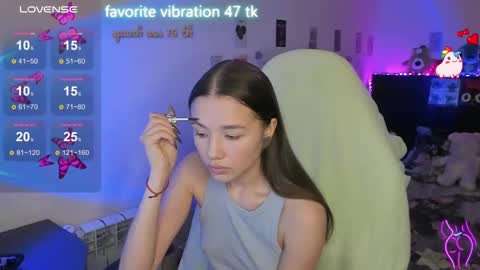 Snapshot of milyamess chatting on 10, 3, 2025 Emily online show from 10, 3, 2025