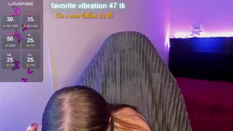 Snapshot of milyamess chatting on 24, 9, 2025 Emily online show from 24, 9, 2025
