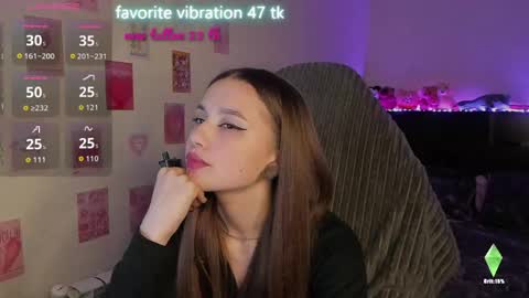 Snapshot of milyamess chatting on 16, 5, 2026 Emily online show from 16, 5, 2026