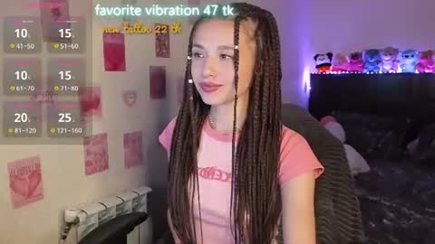 Snapshot of milyamess chatting on 4, 8, 2026 Emily online show from 4, 8, 2026