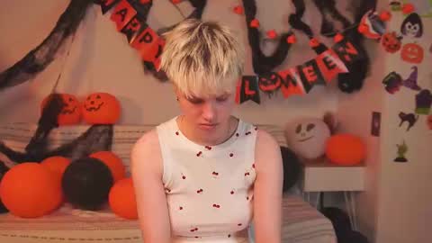 Sonya online show from 6, 11, 2025