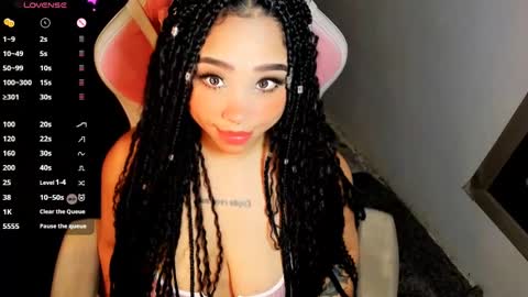 mimirodriguezz online show from 11, 3, 2025