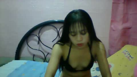 mimiyolove online show from 2, 3, 2025