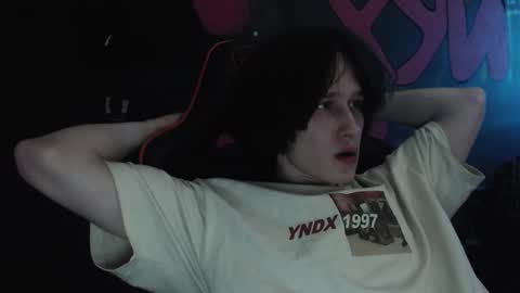 Max online show from 4, 2, 2026