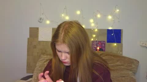 hi Im Mina  online show from 14, 5, 2026