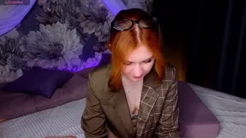 hi Im Mina  online show from 7, 7, 2026