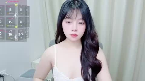 Snapshot of minaaaa69879 chatting on 5, 6, 2026 Na online show from 5, 6, 2026