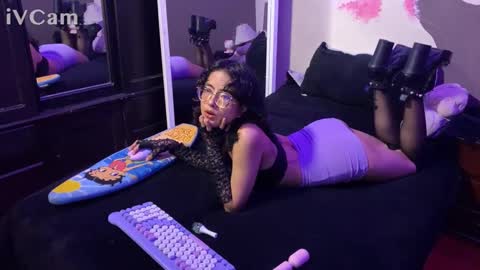 Snapshot of minami_suki chatting on 2, 2, 2026 Suki 3 online show from 2, 2, 2026