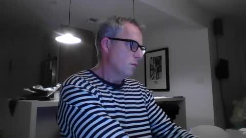 Snapshot of minimalmix47 chatting on 10, 2, 2025 Galanordic online show from 10, 2, 2025