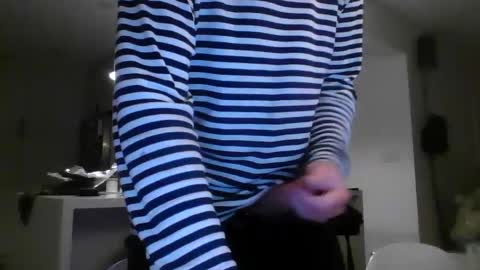 Snapshot of minimalmix47 chatting on 10, 2, 2025 Galanordic online show from 10, 2, 2025