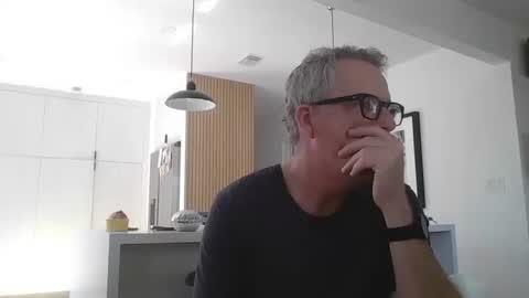 Snapshot of minimalmix47 chatting on 11, 10, 2025 Galanordic online show from 11, 10, 2025