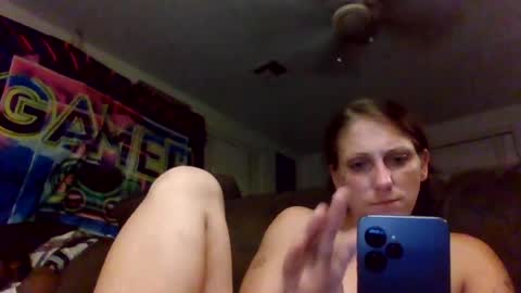Snapshot of minnie2sexi chatting on 24, 6, 2026 Minnie online show from 24, 6, 2026