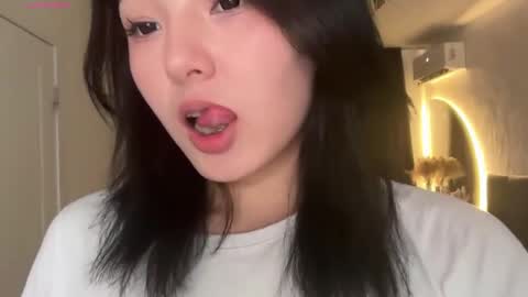 Snapshot of minnie_joy_ chatting on 14, 5, 2026 Joy online show from 14, 5, 2026