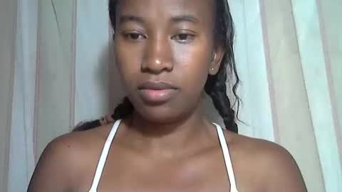 minouch211907 online show from 22, 10, 2025