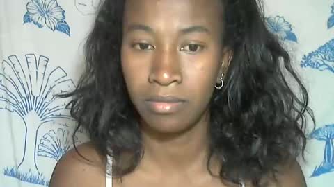 minouch211907 online show from 22, 12, 2025