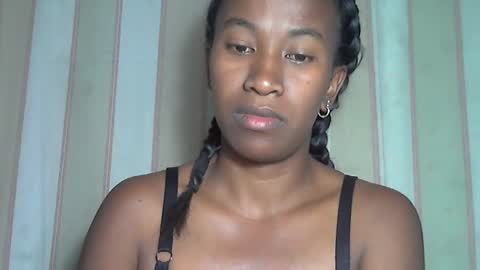 minouch211907 online show from 11, 1, 2026