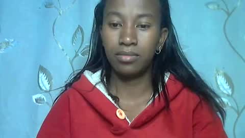 minouch211907 online show from 10, 4, 2026