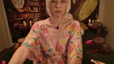 Snapshot of minxtessarae chatting on 23, 6, 2026 Tessa Rae online show from 23, 6, 2026