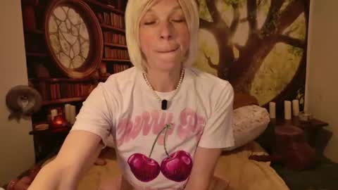 Snapshot of minxtessarae chatting on 6, 7, 2026 Tessa Rae online show from 6, 7, 2026
