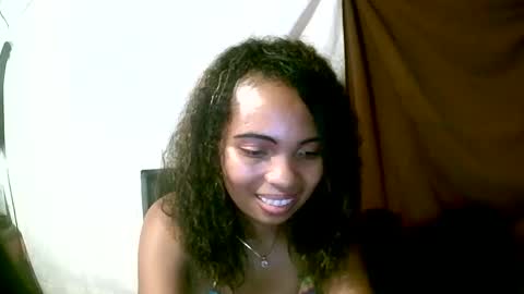 Snapshot of miorah chatting on 8, 2, 2025 miorah online show from 8, 2, 2025