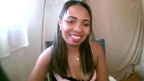 Snapshot of miorah chatting on 12, 2, 2025 miorah online show from 12, 2, 2025